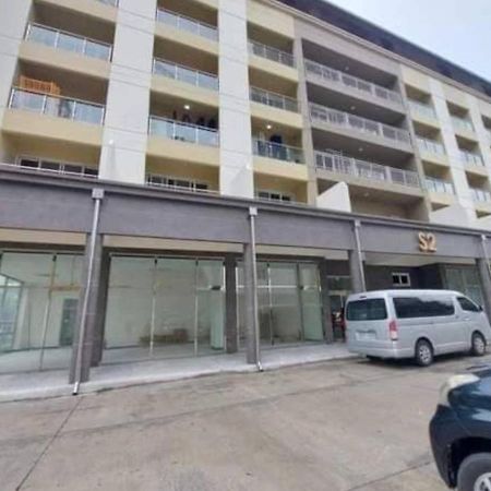 Spacious Luxury Condo W/ Kitchen Beside Hilton Clark D'Heights Mabalacat Екстериор снимка