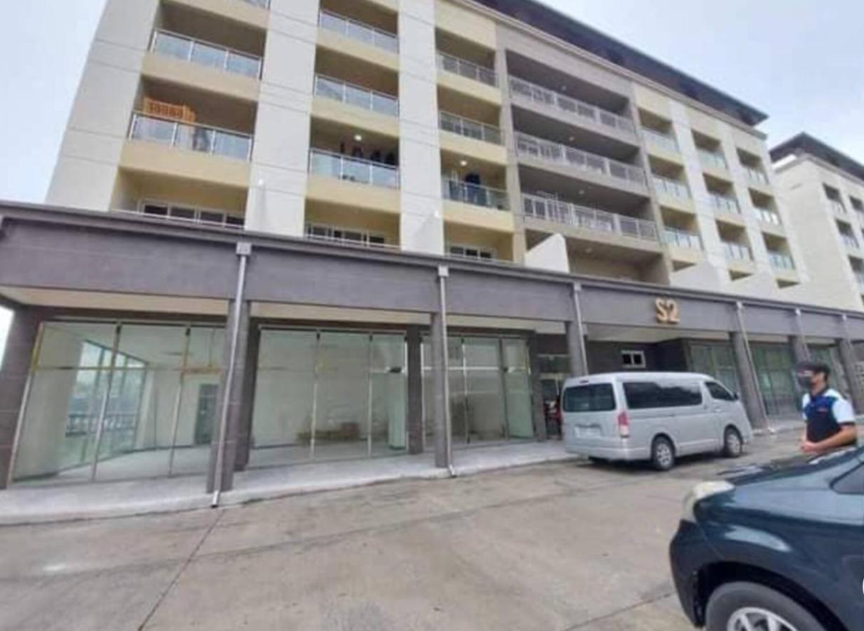 Spacious Luxury Condo W/ Kitchen Beside Hilton Clark D'Heights Mabalacat Екстериор снимка
